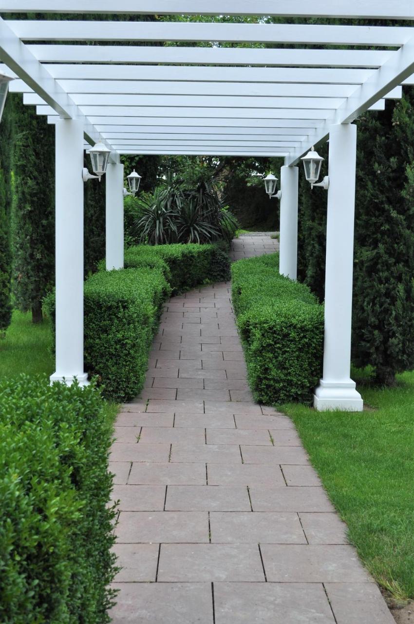 Winzergarten Hotel-Restaurant 大卡尔巴赫 外观 照片