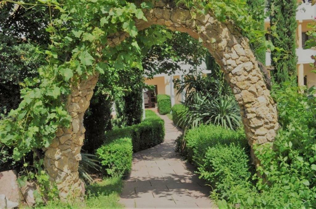 Winzergarten Hotel-Restaurant 大卡尔巴赫 外观 照片